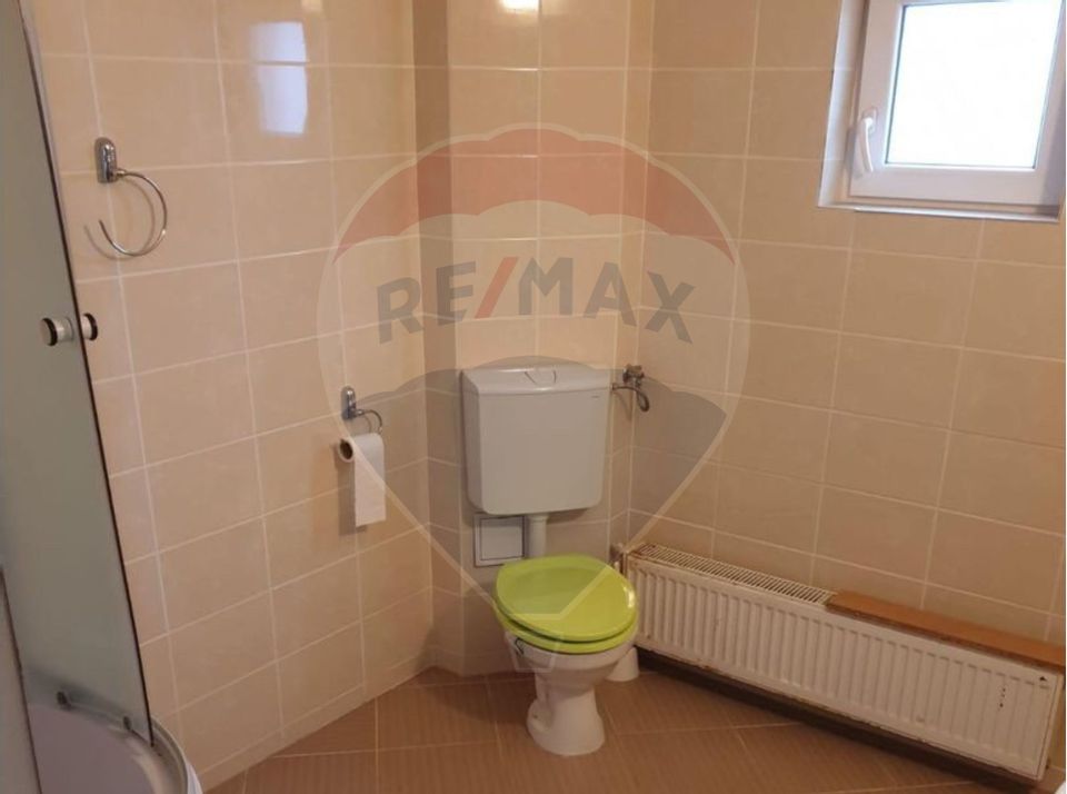 Casă / Vilă cu 6 camere de închiriat în zona Bratianu