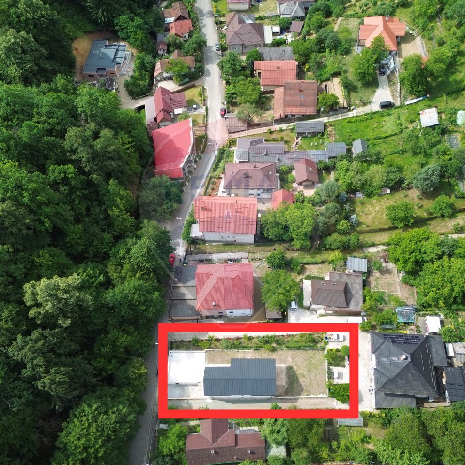 VILA NOUA DE VANZARE in zona Parcul Mare (Regina Maria)