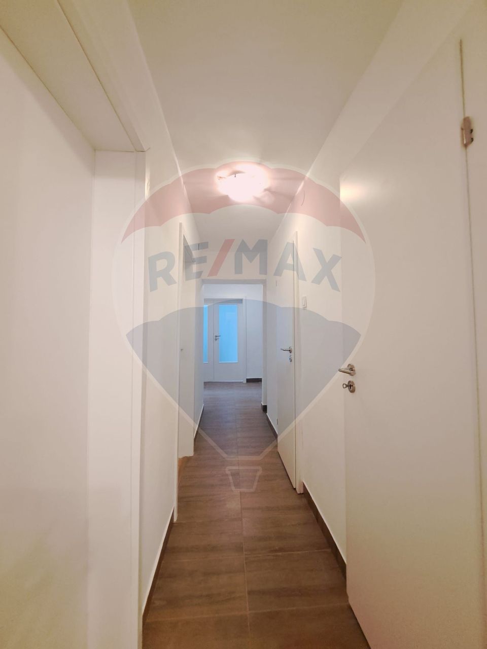 3 room Apartment for rent, Unirii area