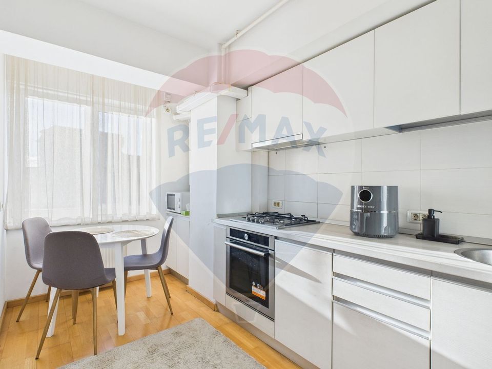 Apartament cu 2 camere de vânzare în zona Mihai Bravu