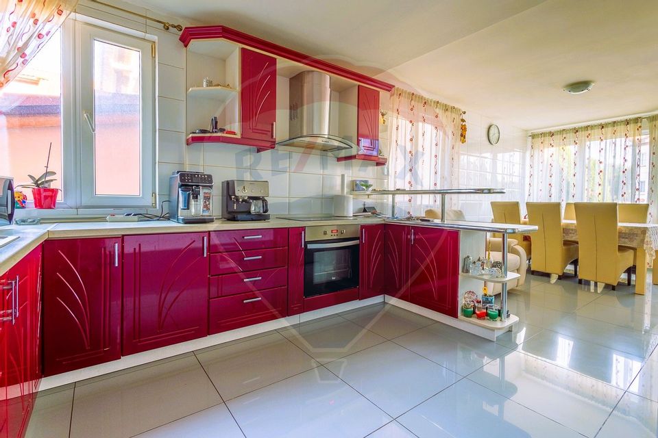 9 room Hotel / Pension for sale, Aurel Vlaicu area