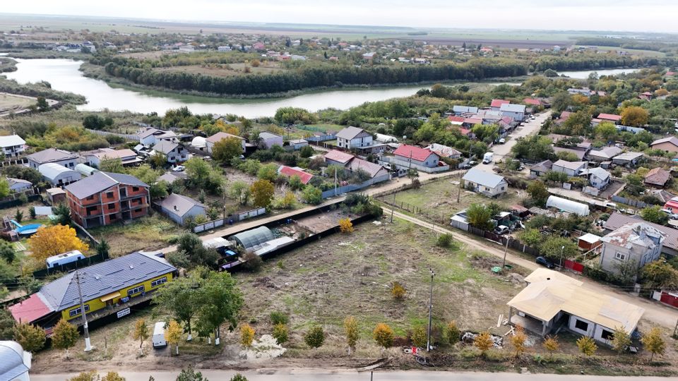 Vand teren intravilan Petrachioaia la pret excelent