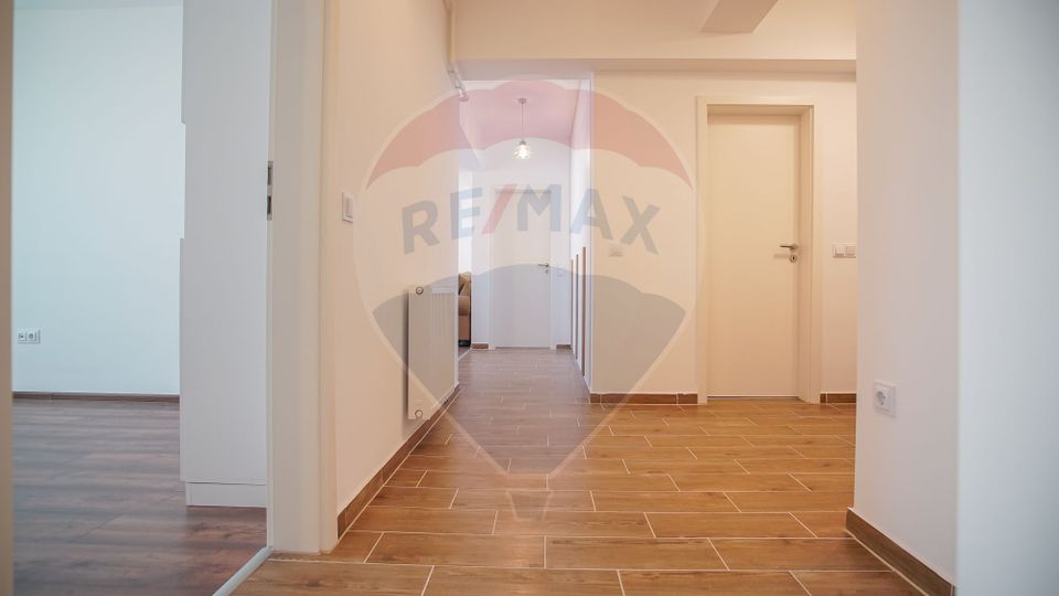 3 room Apartment for rent, Tractorul area