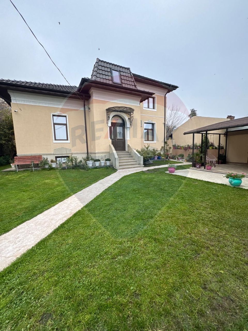 Casă stil boieresc,zona centrala, teren 450mp, comision zero