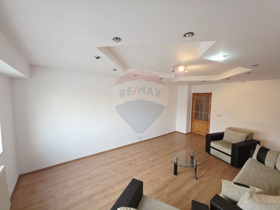 Apartament cu 2 camere de vânzare în zona 1 Mai