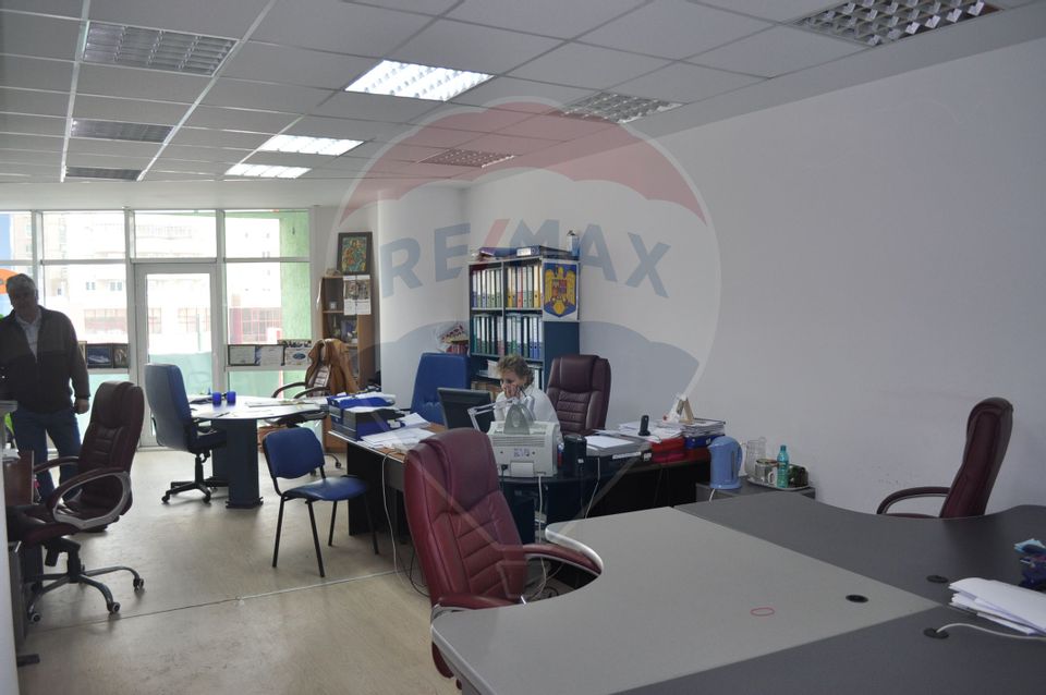 45sq.m Office Space for rent, Scriitorilor area