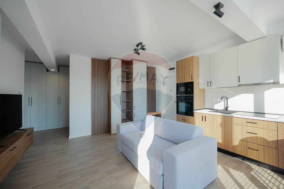 Apartament de închiriat cu 2 camere și parcare, ultracentral, Oradea