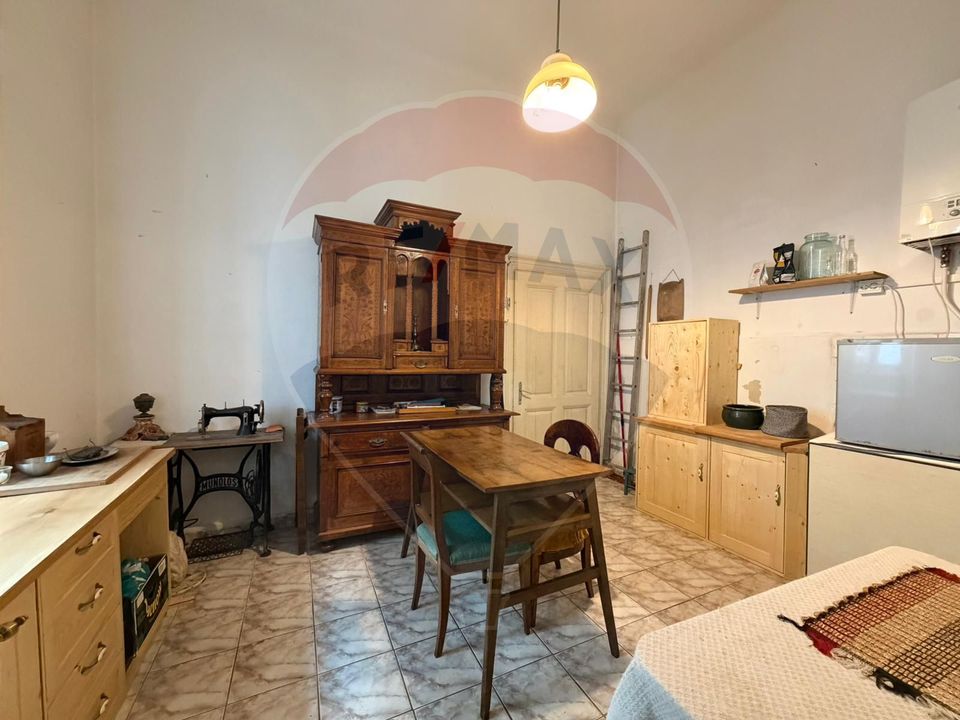 3 room Apartment for sale, Central area