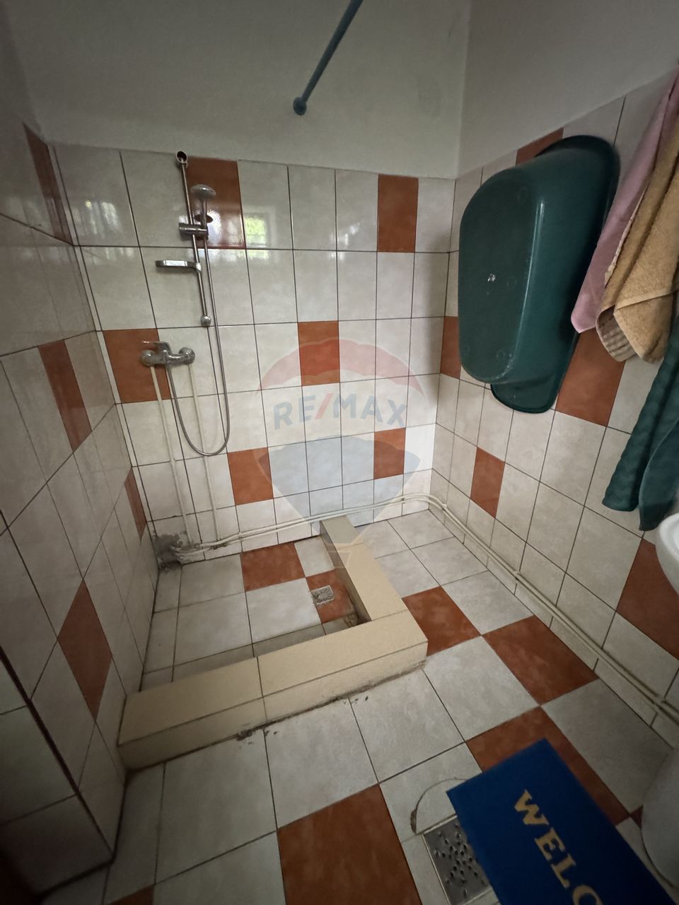Apartament 2 camere în curte comună – Turda, str. Avram Iancu, central