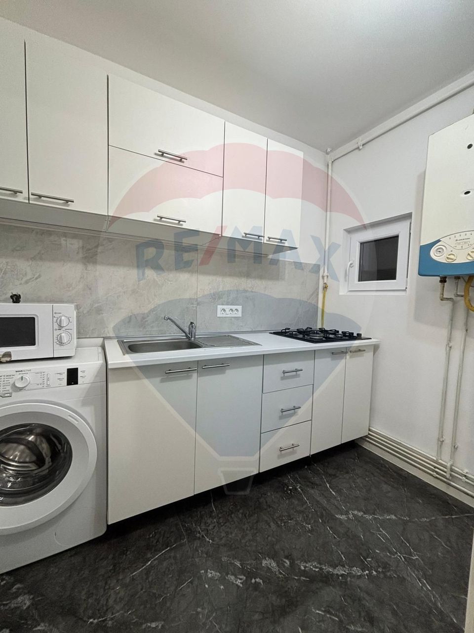 Apartament cu 1 camere de vânzare pe strada MOTORULUI renovata recent