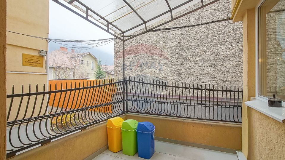 123.7sq.m Commercial Space for rent, 15 Noiembrie area