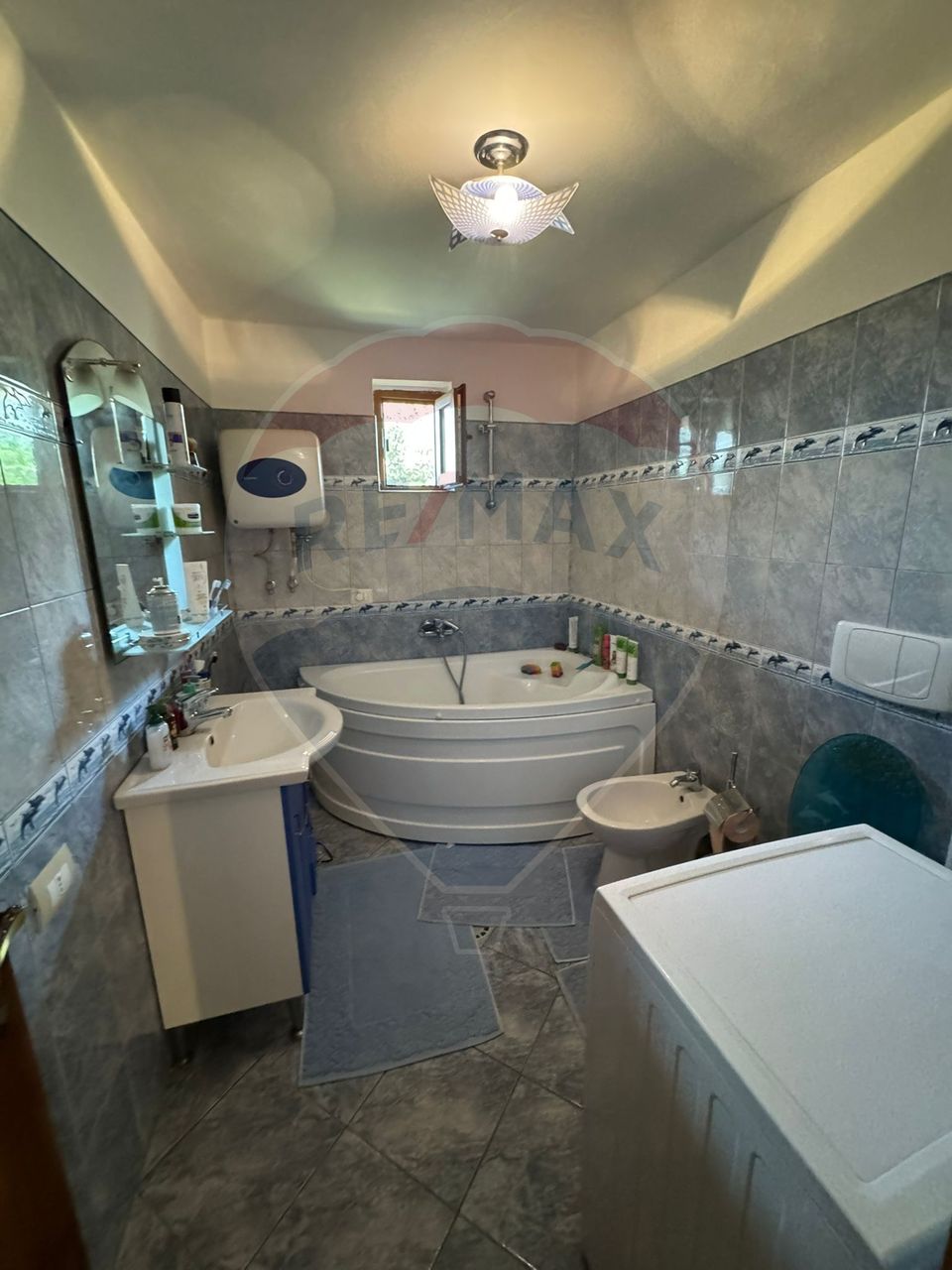 6 room House / Villa for sale