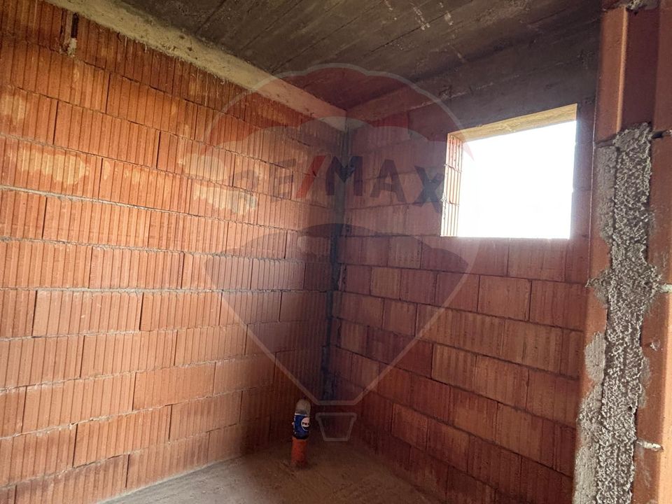 Casă 6 Camere Buftea - Aproape de Centru, Încălzire în Pardoseală