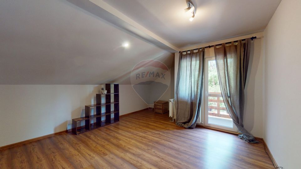 5 room House / Villa for sale