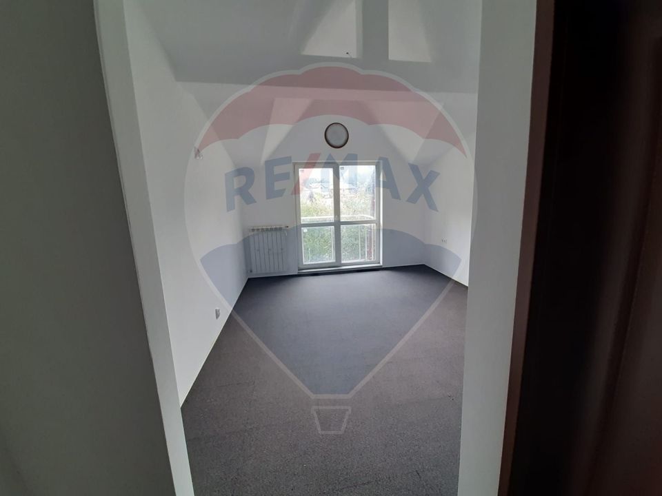 Vila / Pensiune / Camin / Azil seniori, zona superba Moeciu, parcare