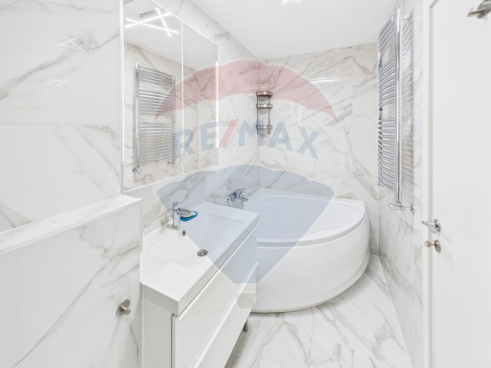 Apartament cu 3 camere de închiriat în zona Dristor