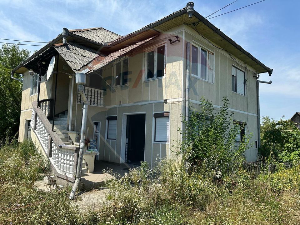 4 room House / Villa for sale