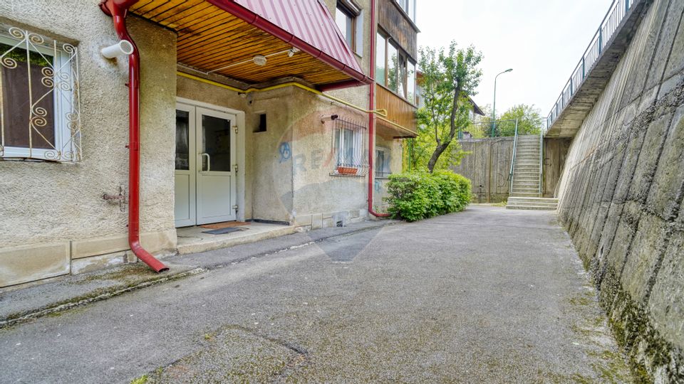 REZERVAT! Apartament cu 2 camere de vânzare în Răcădău