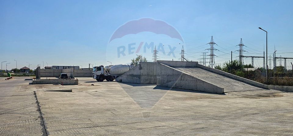 Industrial space for sale 90000sqm concrete plant Domnesti