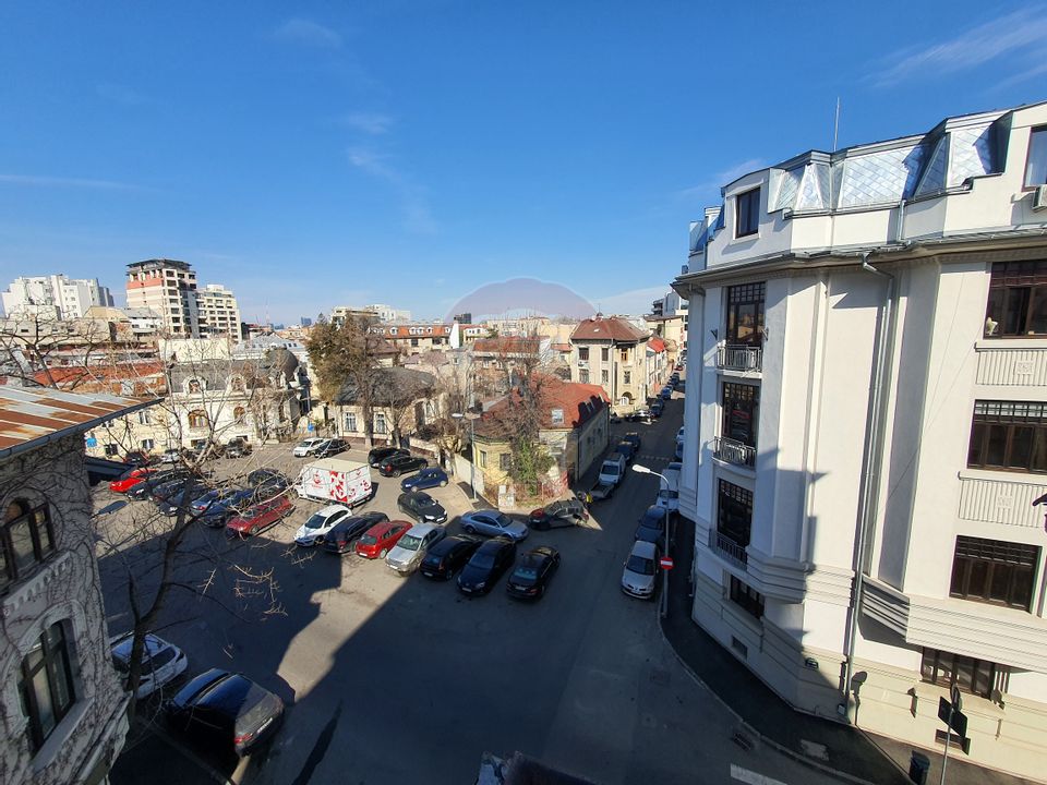 Apartament 3 camere Armeneasca-Spatarului