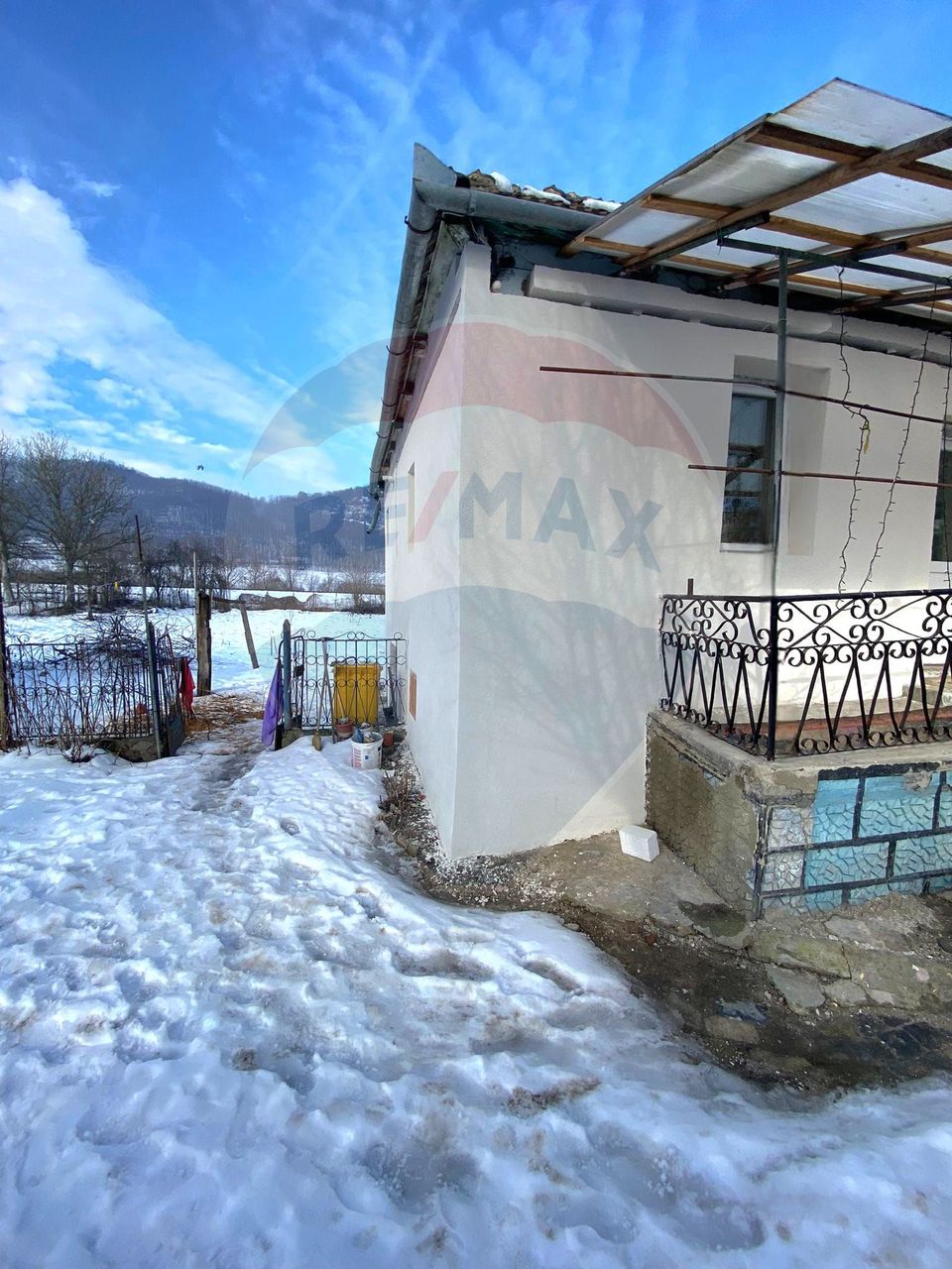 Casă de vânzare cu 3 camere în Axente Sever, județul Sibiu