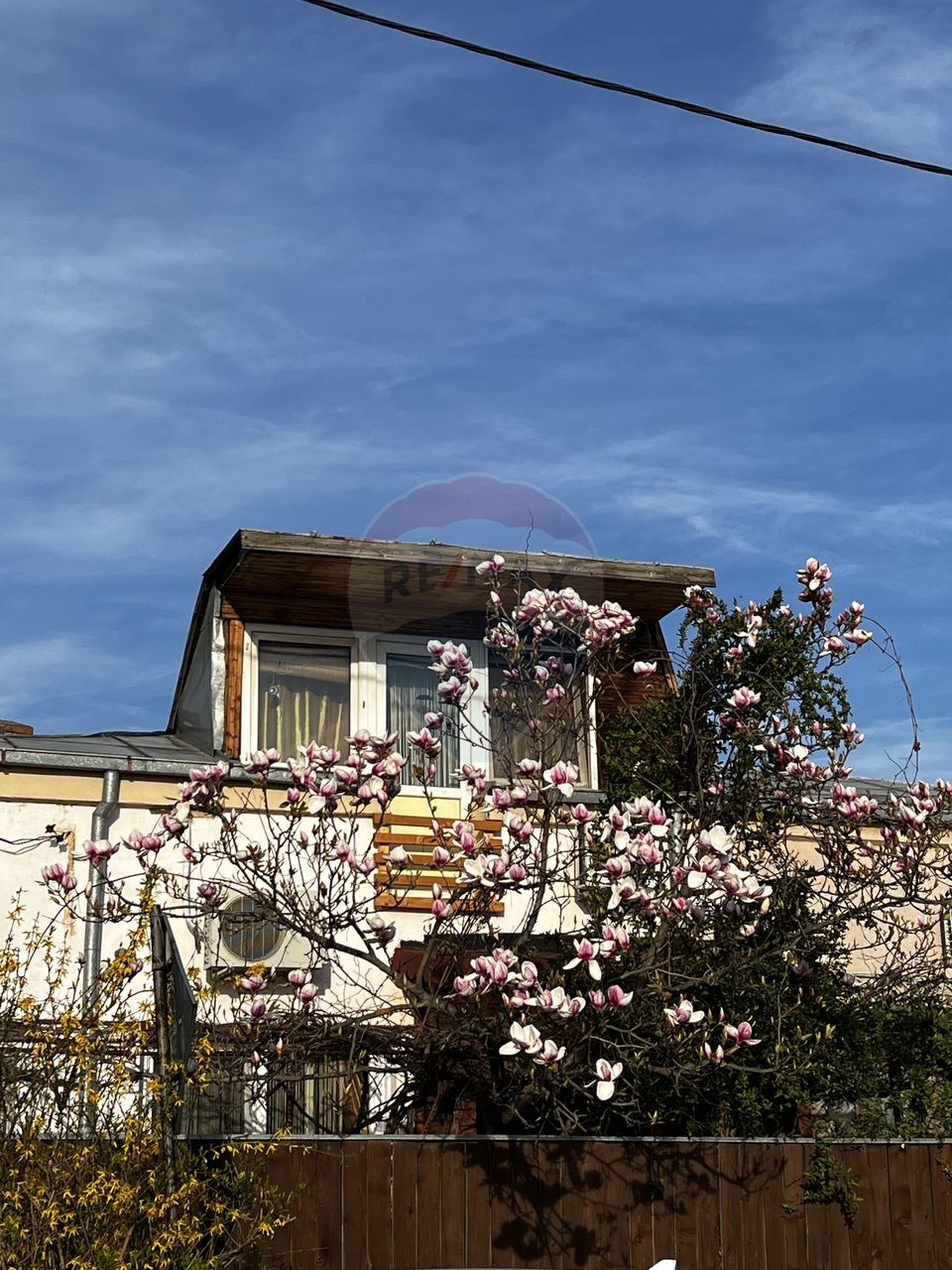 Villa for sale, 3 rooms in 1 Mai / Chibrit area - Bucharest
