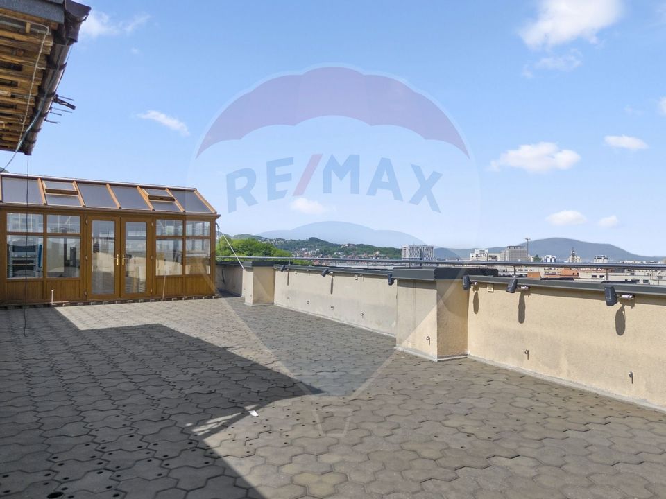 Penthouse modern situat in Complex Privilegio