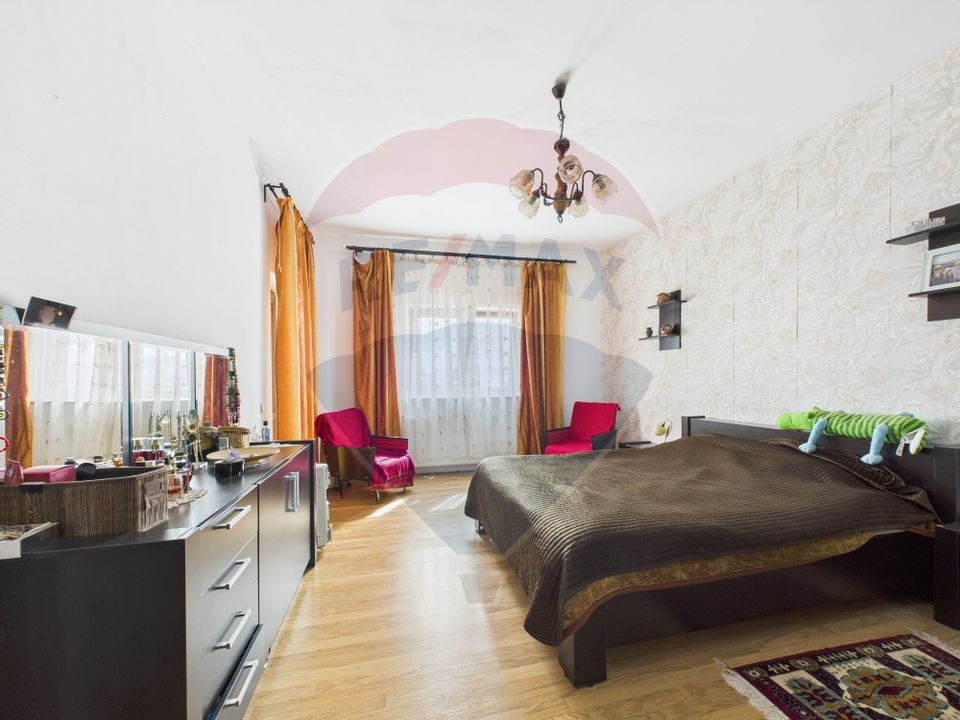 5 room House / Villa for sale