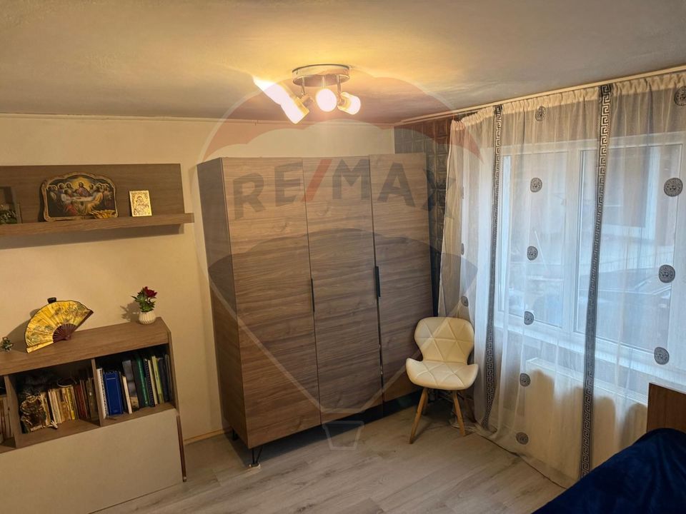 Casă / Vilă cu 5 camere de vânzare