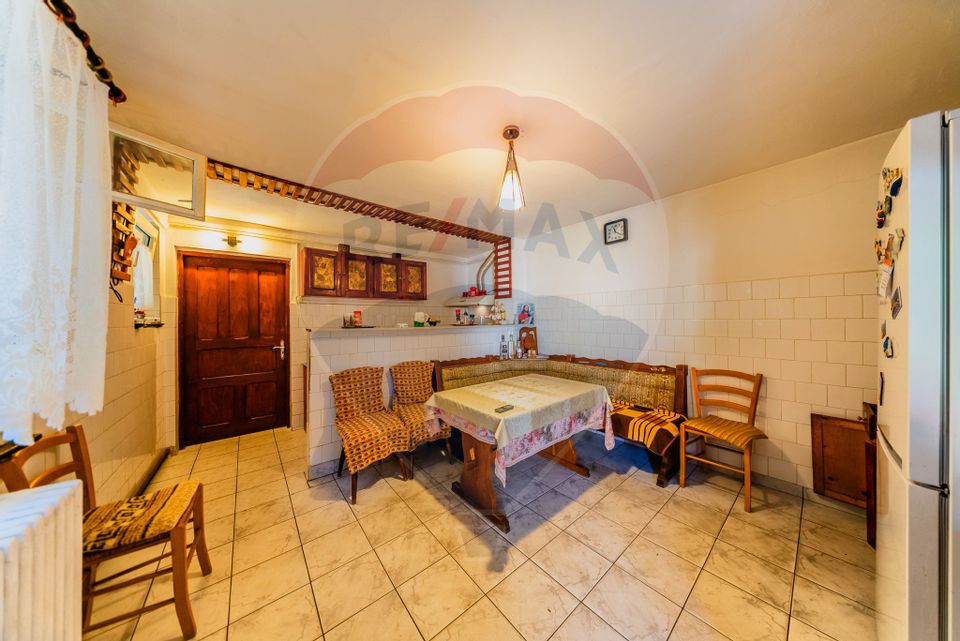 7 room House / Villa for sale, Confectii area