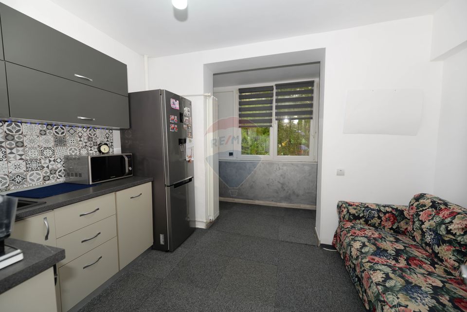 Apartament cu 2 camere de vanzare 46mp Piata Sudului