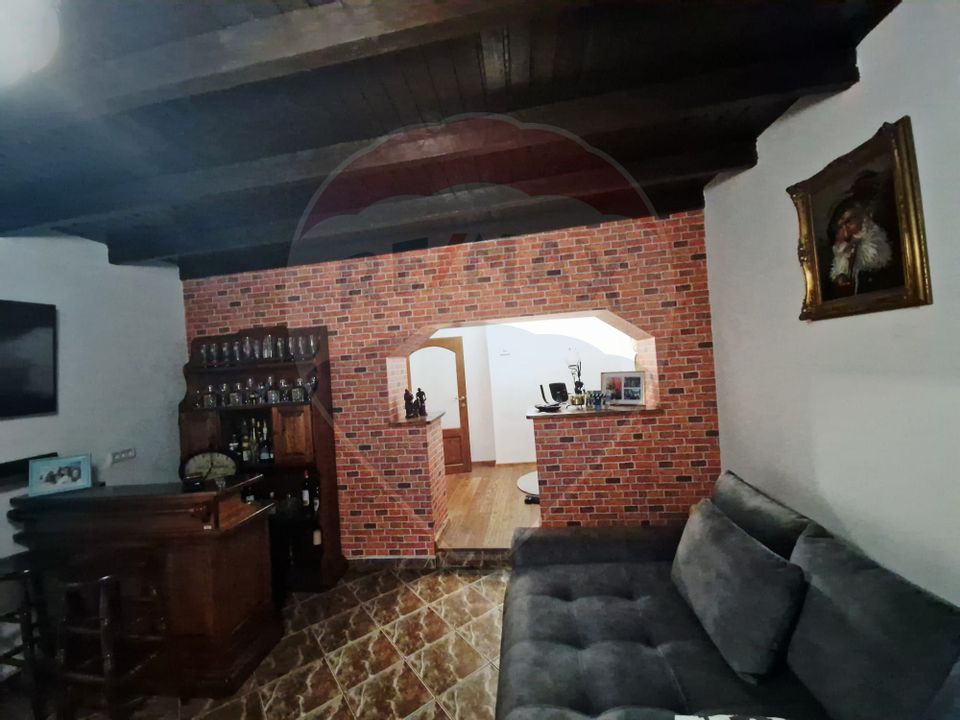 Casă 4 camere, 363 mp teren, Filiasi,