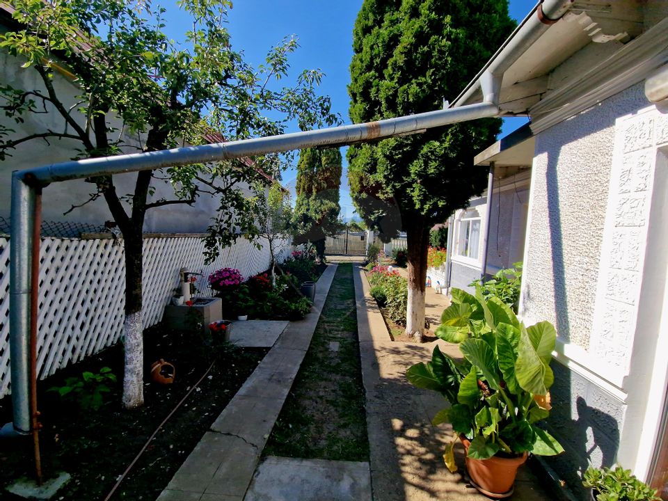 6 room House / Villa for sale