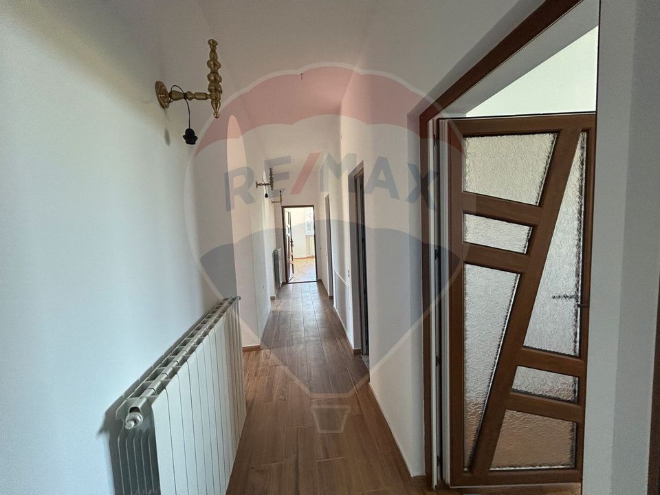 5 room House / Villa for sale