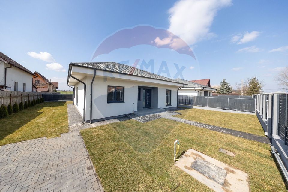 4 room House / Villa for sale