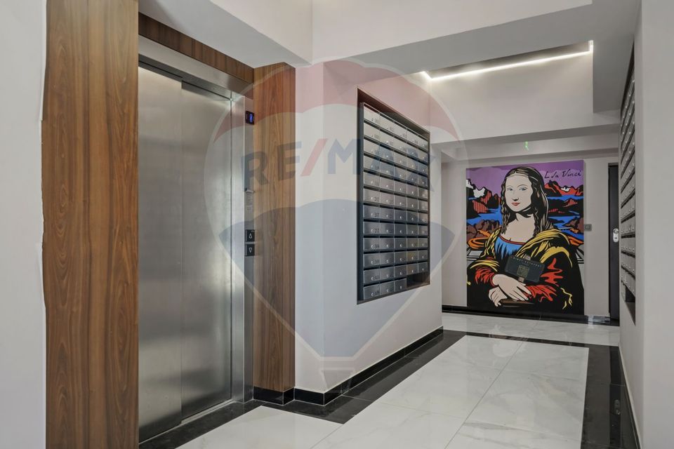 Large 2-room apartment for sale in Pipera area