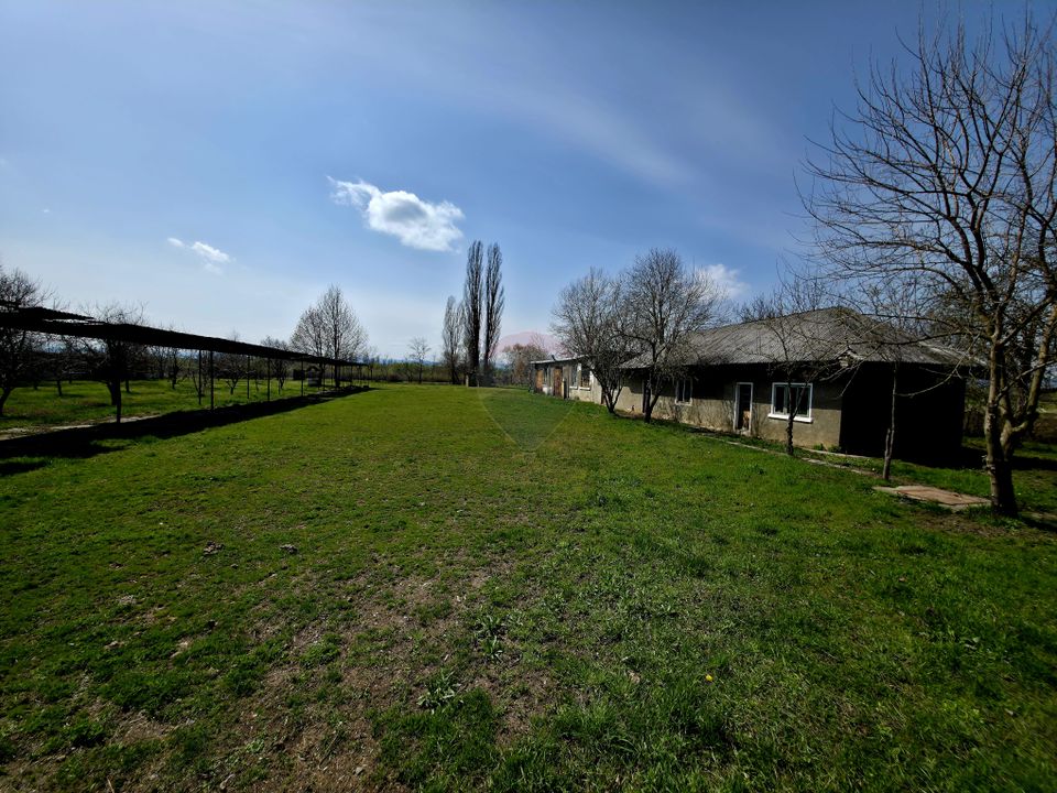 400sq.m Industrial Space for sale