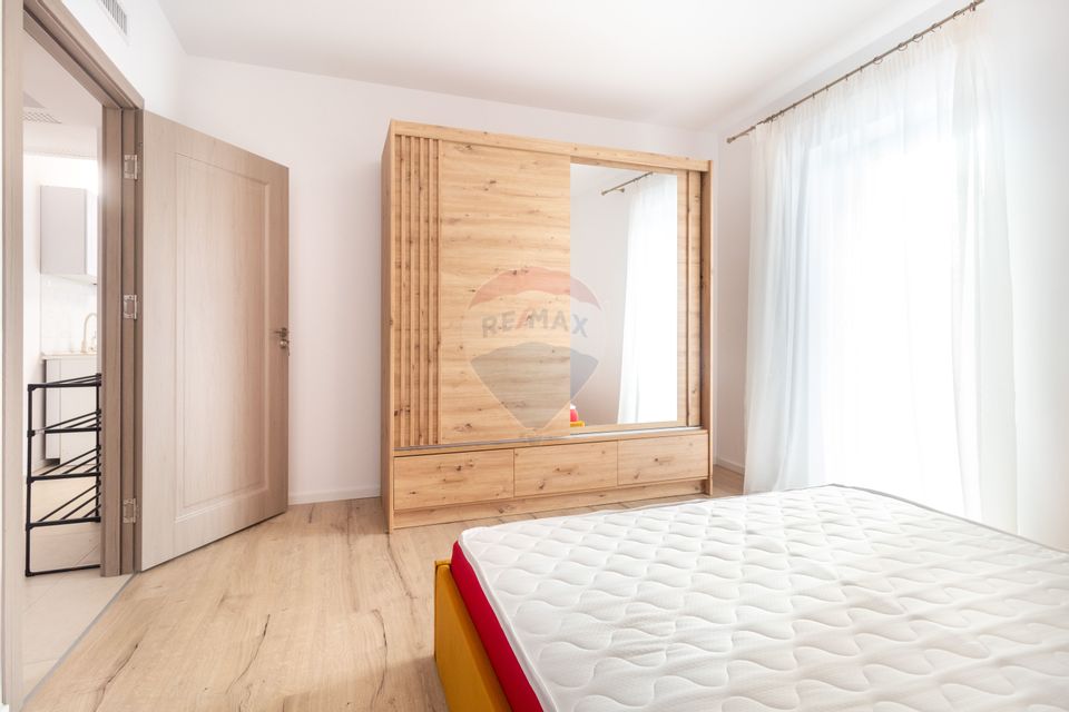 Rent 3 rooms, underground parking, beautiful sunsets, Petrom City