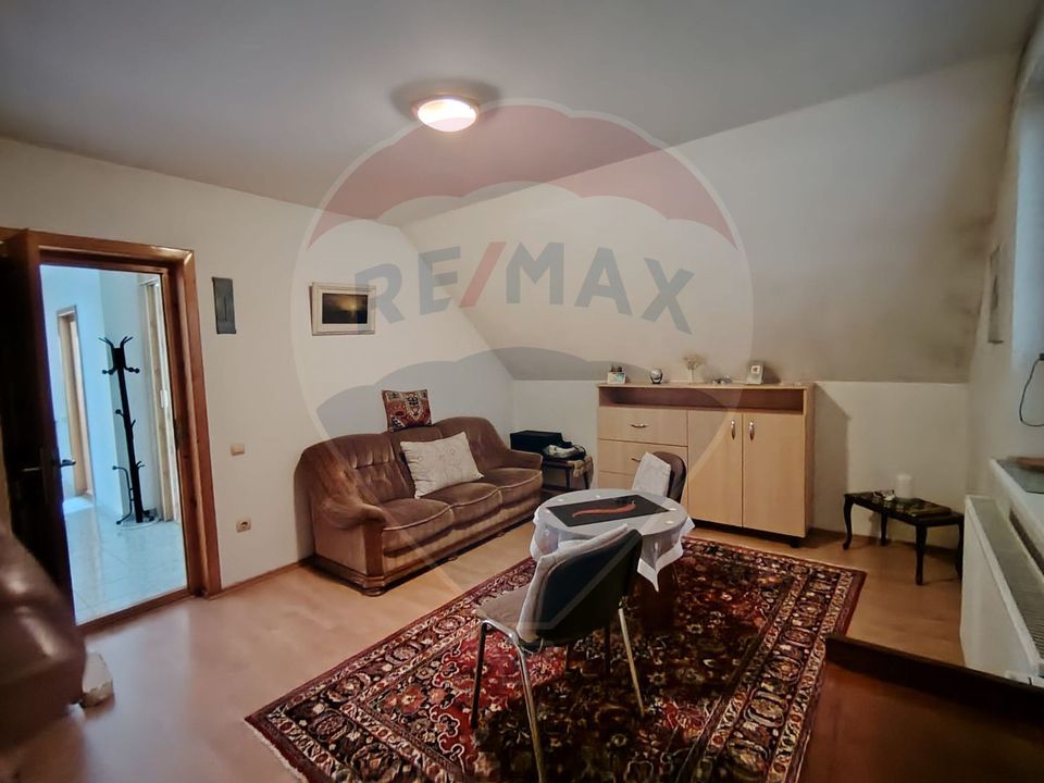 8 room House / Villa for sale, Central area