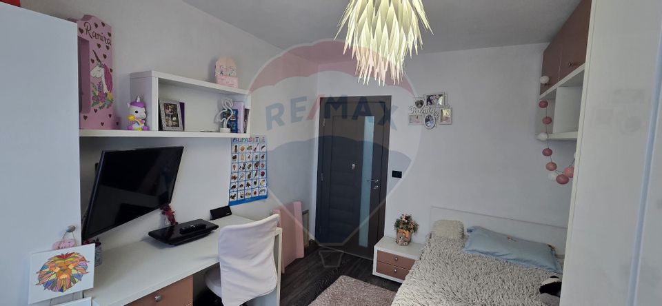 4 room Apartment for sale, Central area