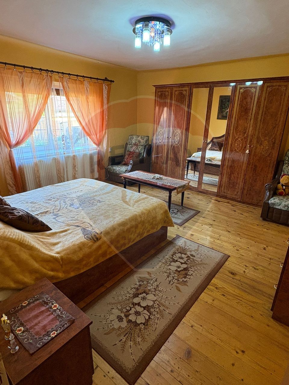 4 room House / Villa for sale, Est area