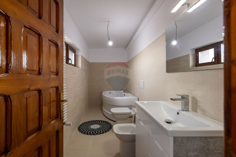 6 room House / Villa for sale