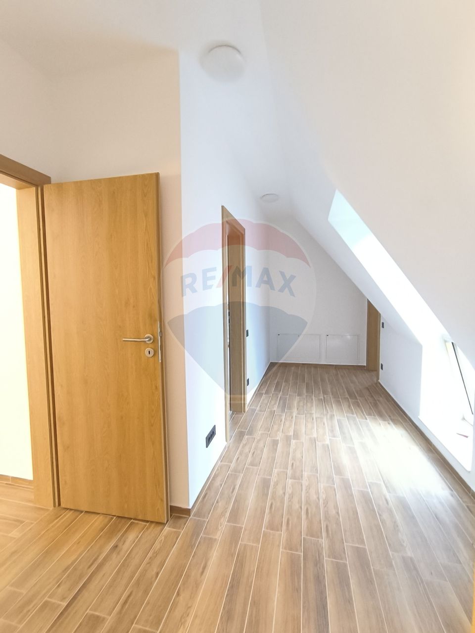 Duplex 2 unitati de vanzare 426 mp