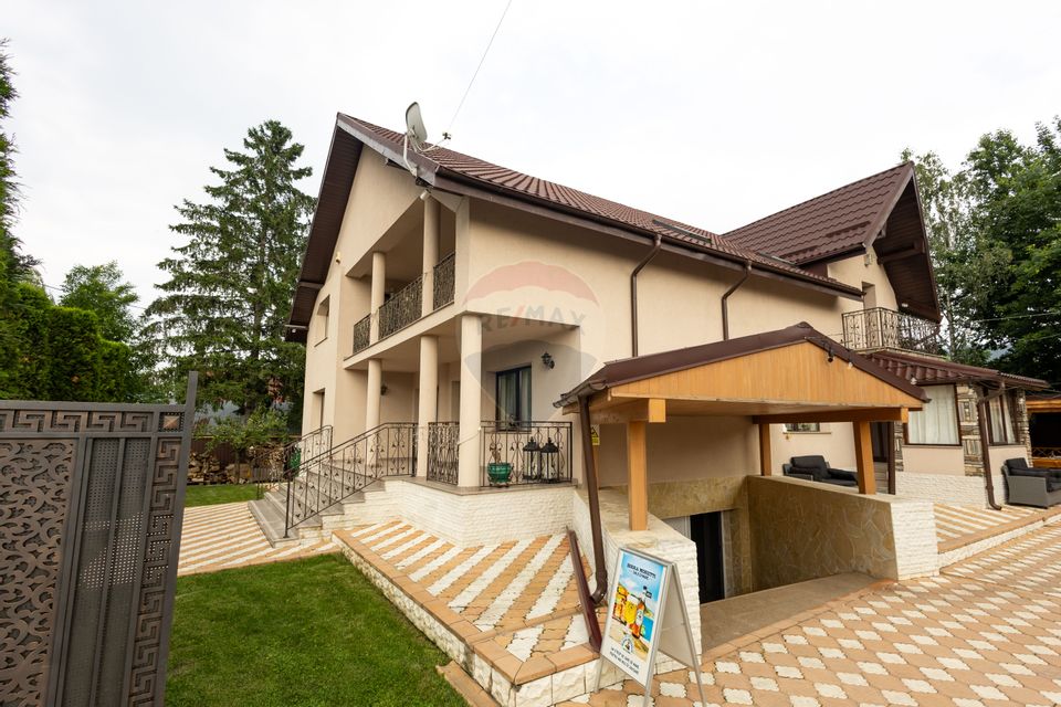 Casa spatioasa de vanzare