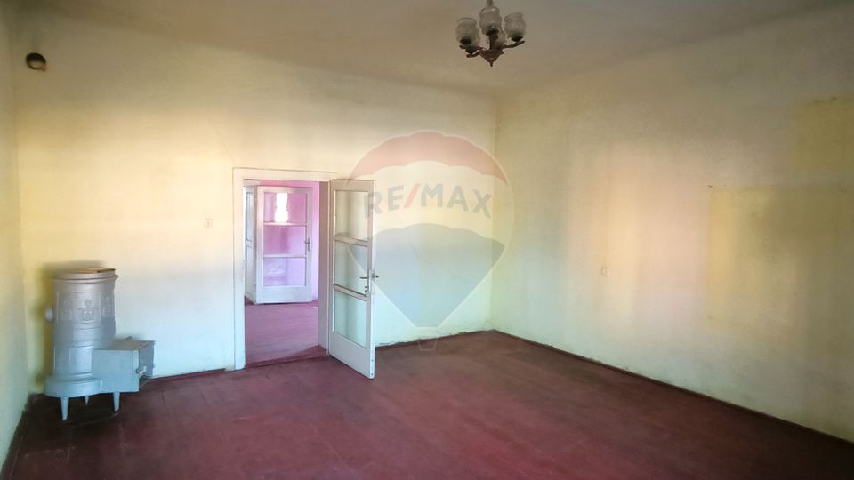 Casă cu istorie în inima Dumbrăveniului – 15 min. de Sighisoara!