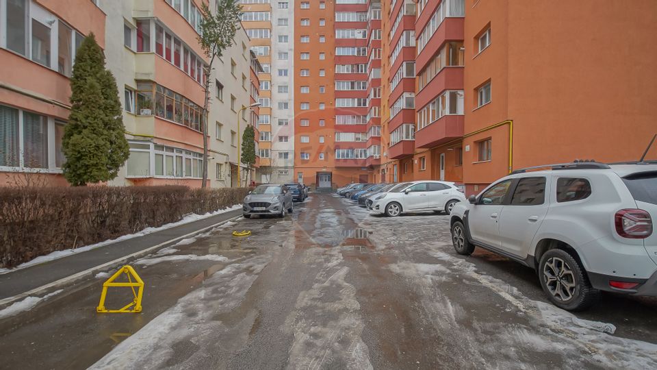 Apartament cu 2 camere de închiriat, zona Astra