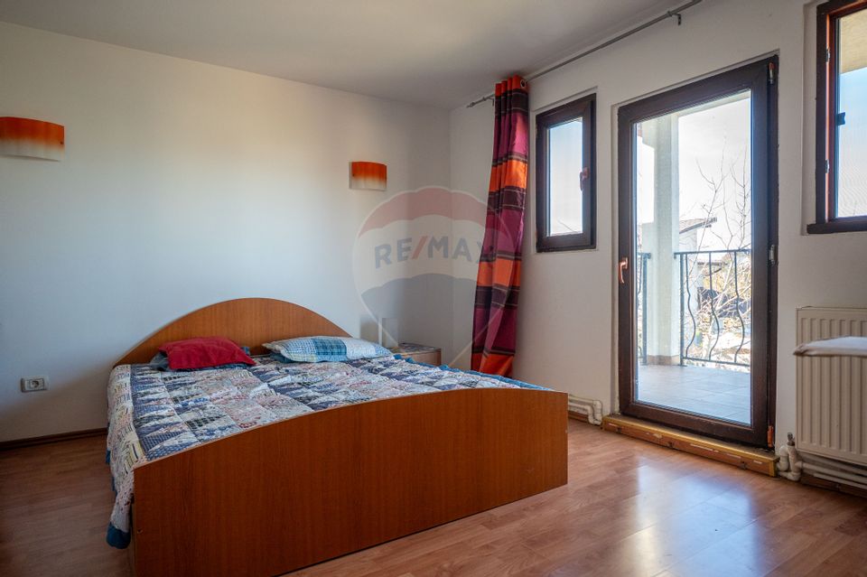 Casă / Vila de Vanzare