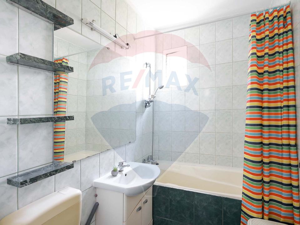 Apartament 2 camere, balcon deschis, semicentral, Gării, de vânzare