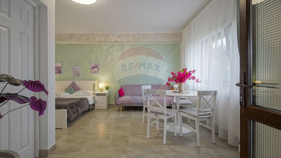 Vila cu 9 dormitoare şi 7 băi în Stupini, Brașov