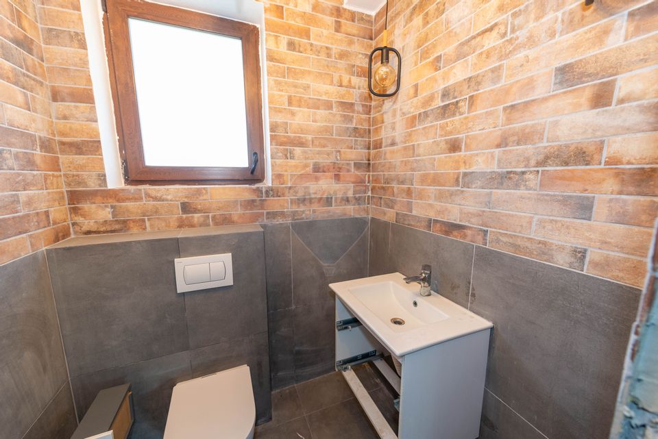 Casa / Vila 5 camere de vanzare in zona Odai Otopeni